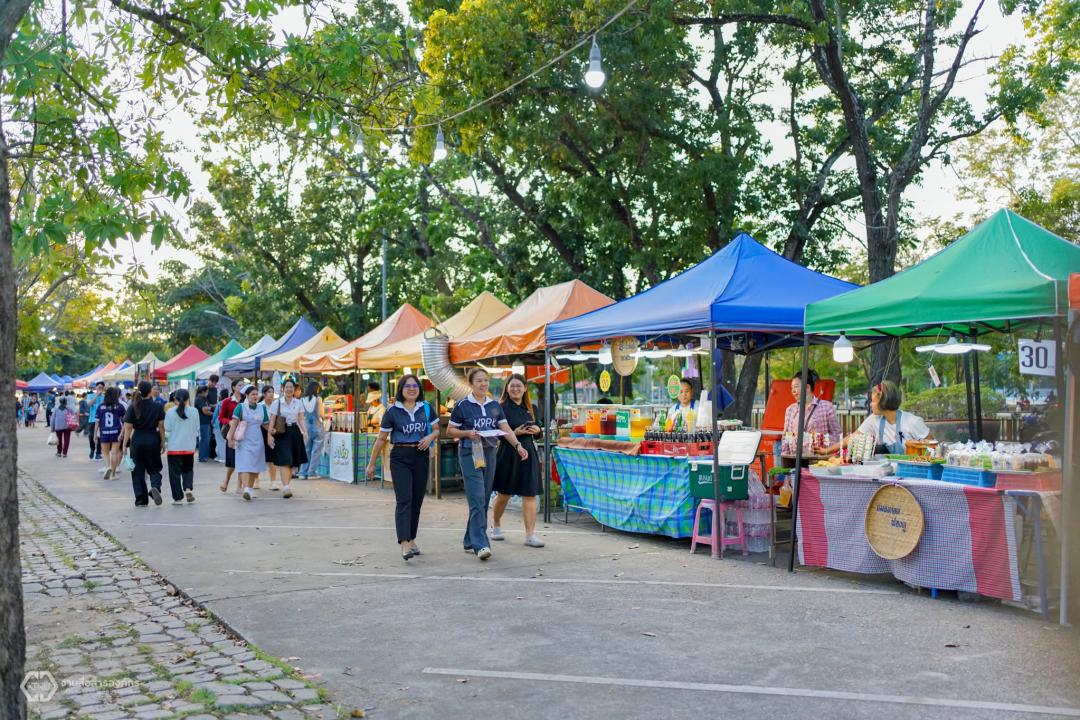 14. ตลาดสีเขียว ถนนคนเดิน KPRU กรีนปิง ตลาดวัฒธรรมวิถีคนชากังราว  ประจำปีงบประมาณ พ.ศ. 2569